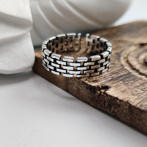 Adjustable Chain Band Ring