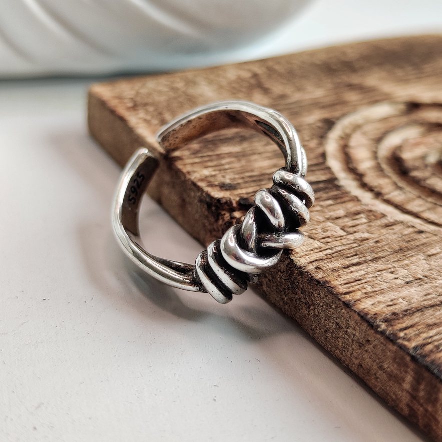 Thick Double knot Ring