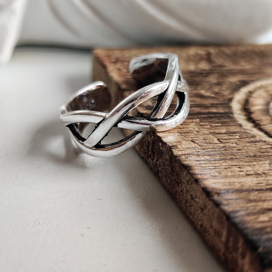 Chunky Cross Braid Ring