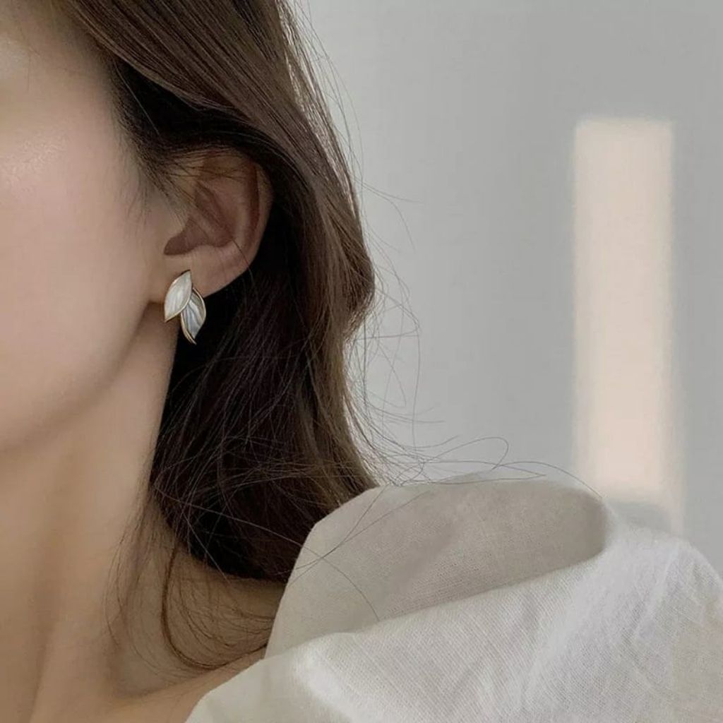 Summer Elegant Grey White Leaf Oil Drop Dangle Stud Marble White Earrings