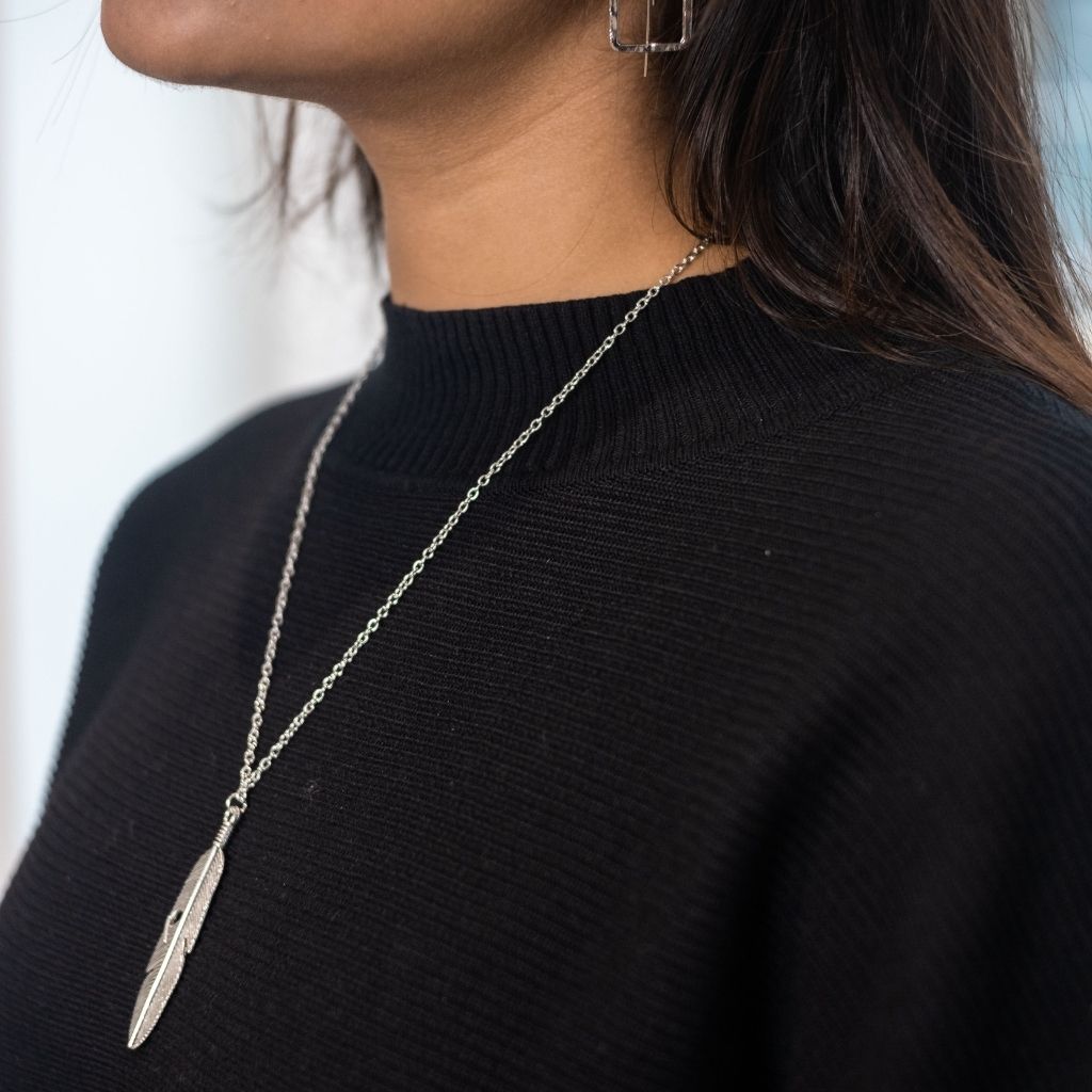 Large Gold Feather Leaf Charm Dainty Statement Pendant Necklace