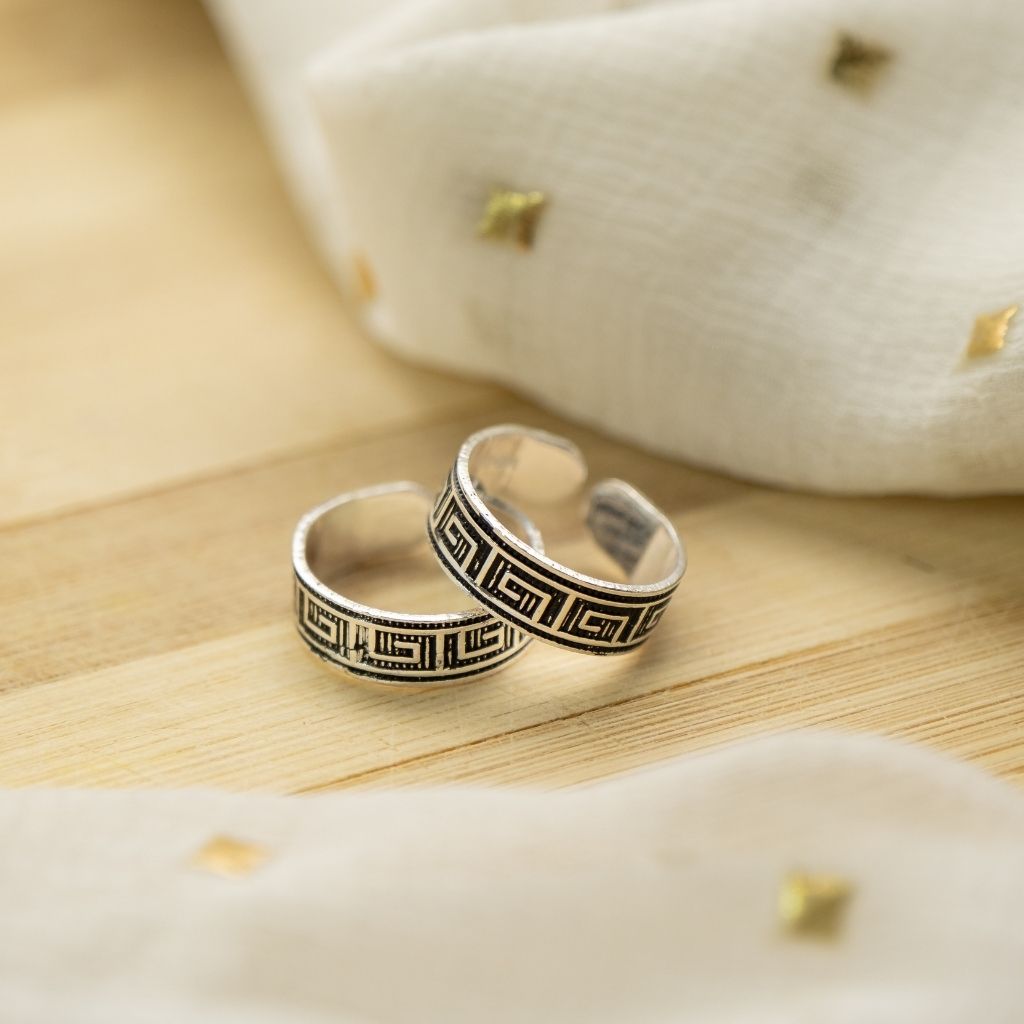 Black Bohemian Midi Tribal Beach Stacking Wide Band Toe Ring — Boho Jewellery UK | The Colourful Aura