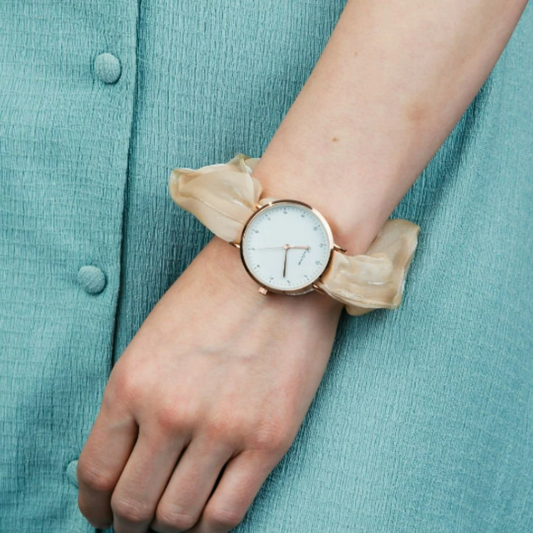 Off White Handmade Colour Women Elastic Strap Bracelet Wristwatch