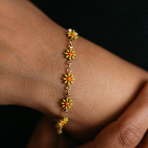 Yellow Multicolour Turquoise Sun Flower Summer Indie Boho Daisy Charms Bracelet (Close-up Detail) | The Colourful Aura