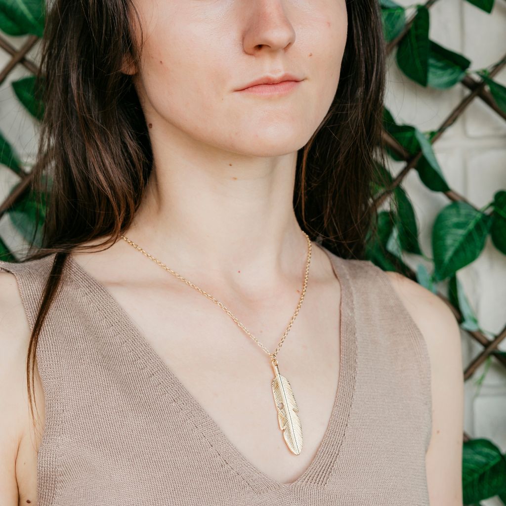 Large Gold Feather Leaf Charm Dainty Statement Pendant Necklace