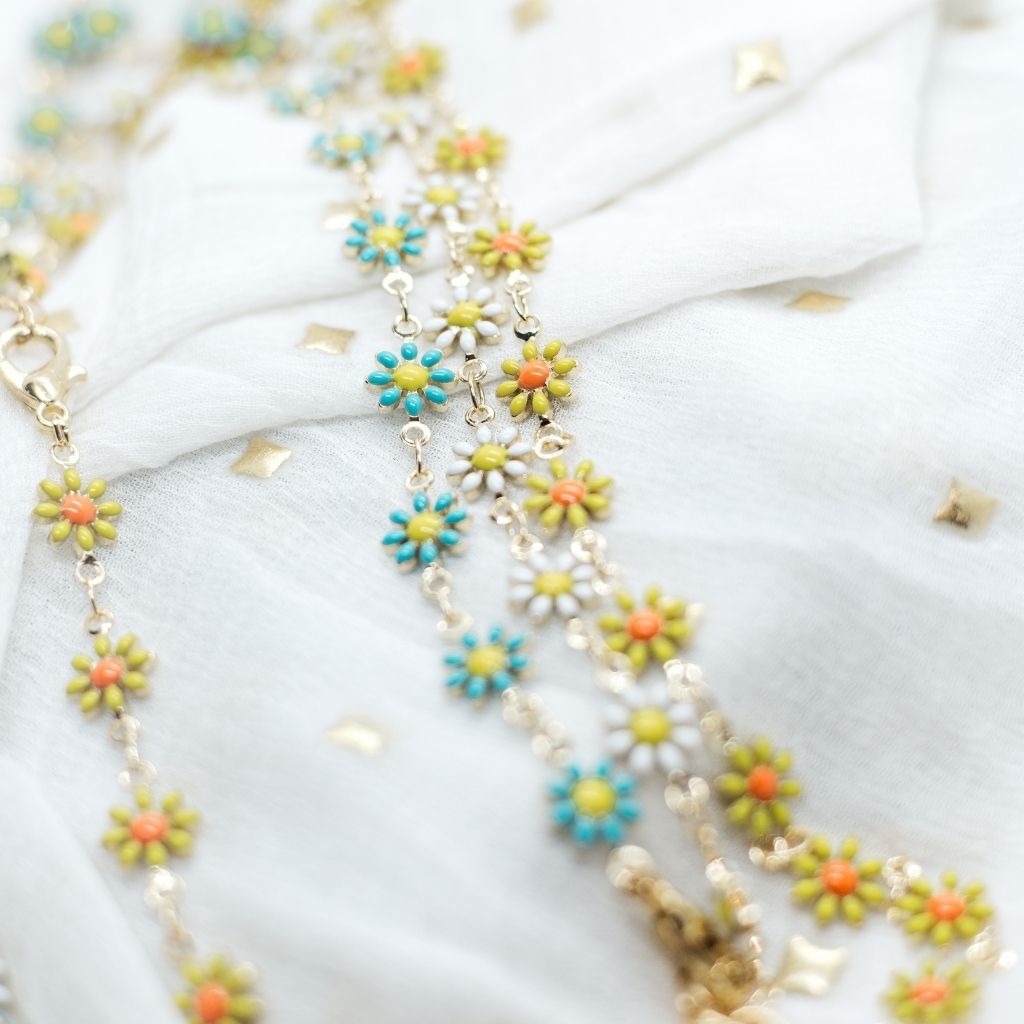 Colourful Yellow Flower Charm Indie Boho Daisy Choker Summer Adjustable Necklace (Close-up Detail) | The Colourful Aura