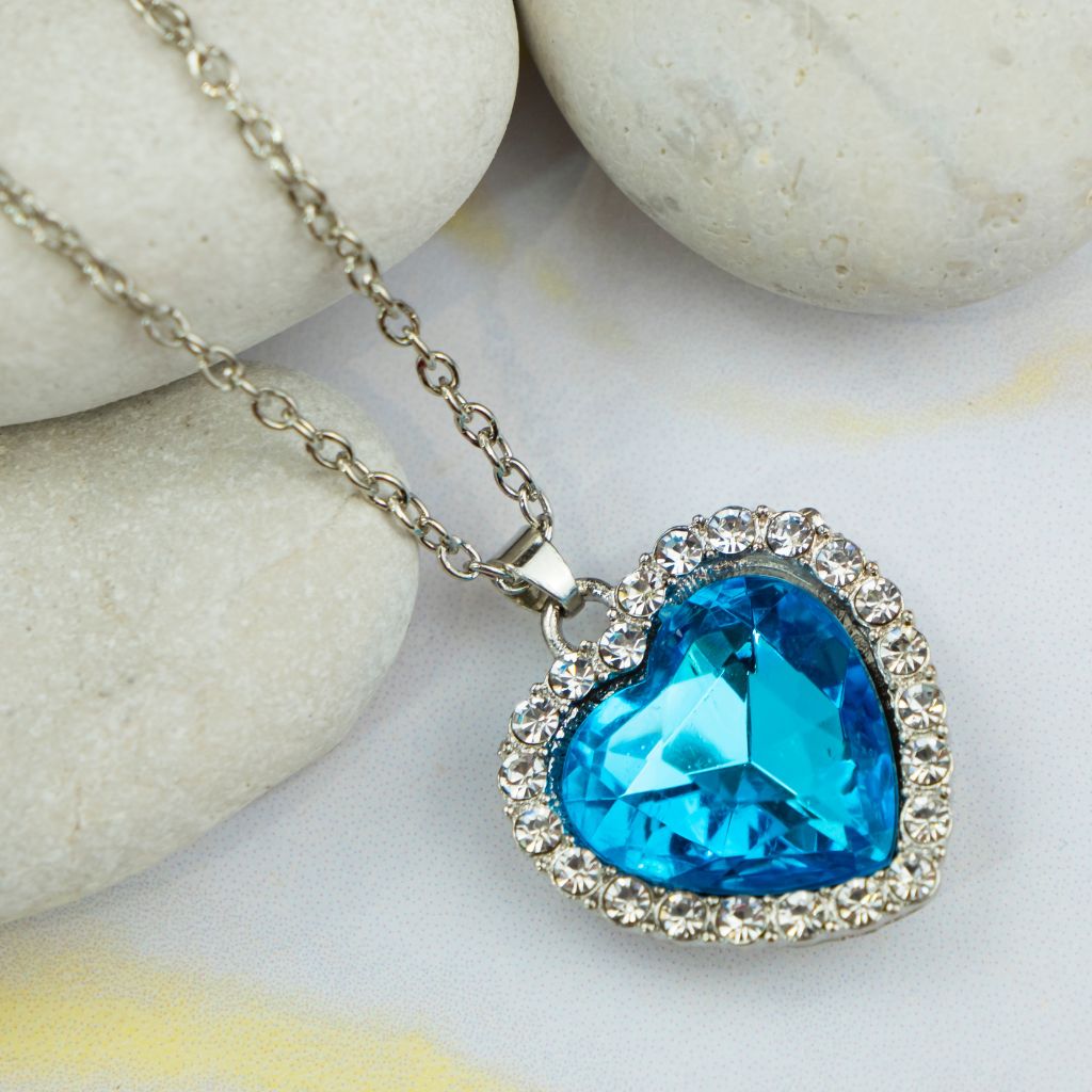Large Titanic Blue Heart Zircon Vintage Diamond Pendant Necklace