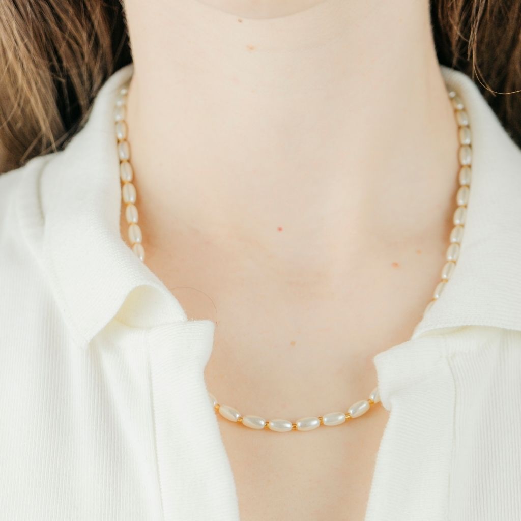 Small White Oval Freshwater Pearl Unisex 16 Inches Everyday Choker Necklace