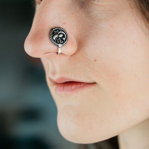 Peacock Silver Nose Pin