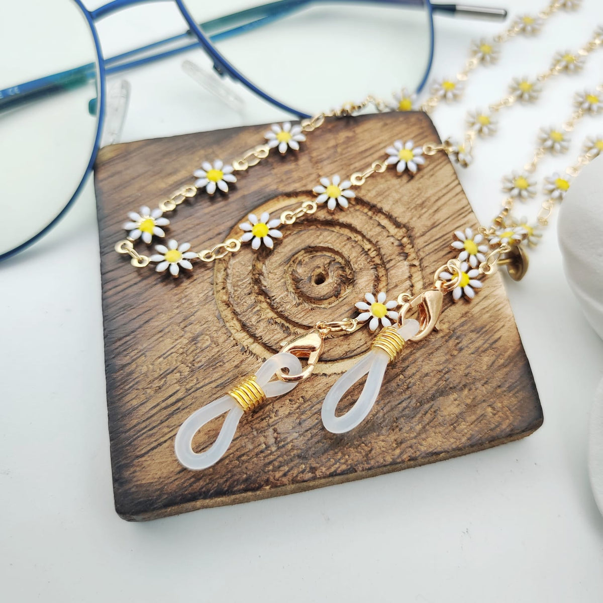 White Floral Daisy Summer Sunglass Reading EyeGlass Chain Lanyard Detachable — Boho Jewellery UK | The Colourful Aura