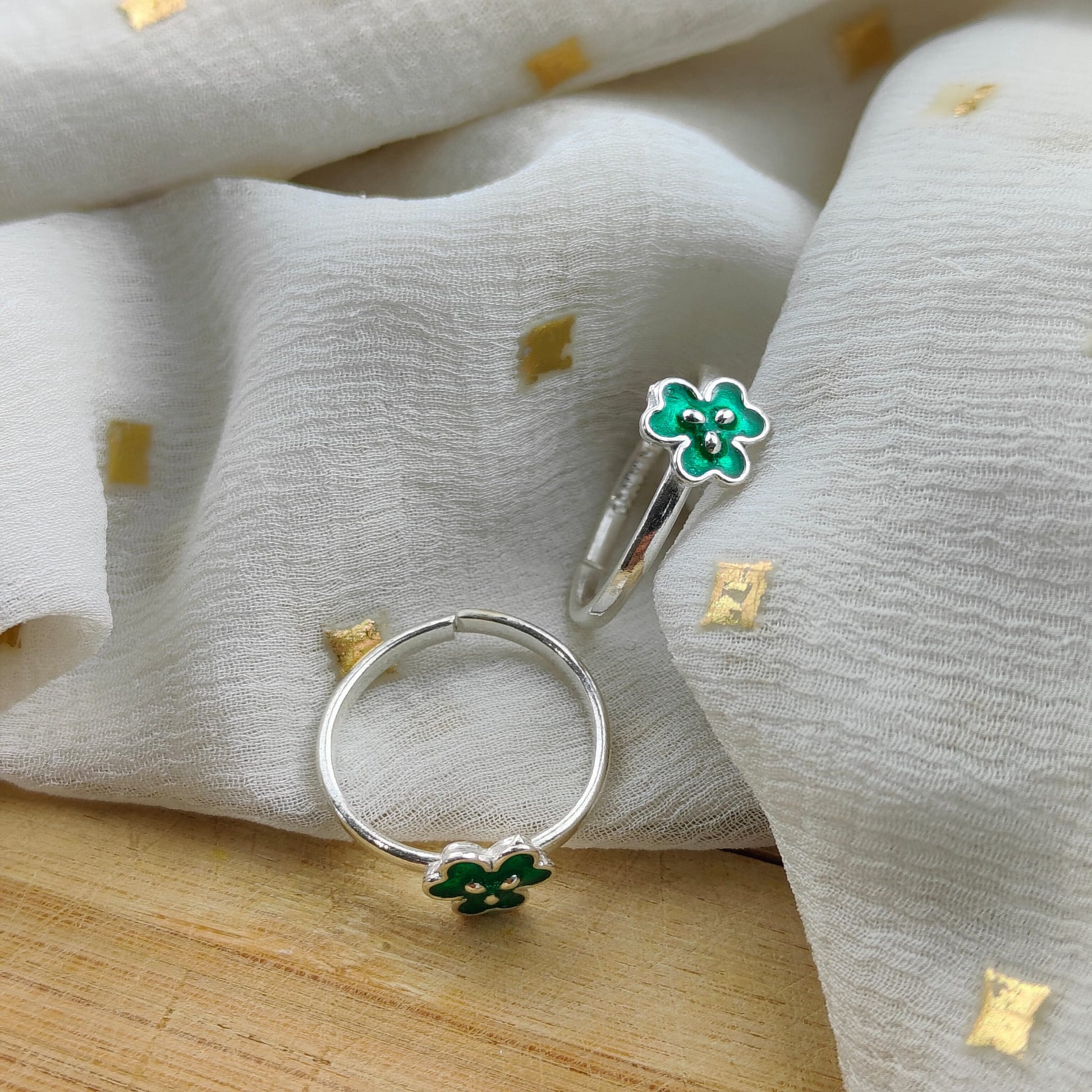 Green Floral Silver Toe Ring