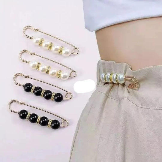 Cardigan brooch 2025