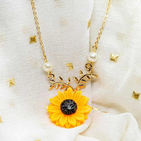 Gold Sunflower Charm Pearl Daisy Flower Summer Beach Pendant Necklace — Boho Jewellery UK | The Colourful Aura