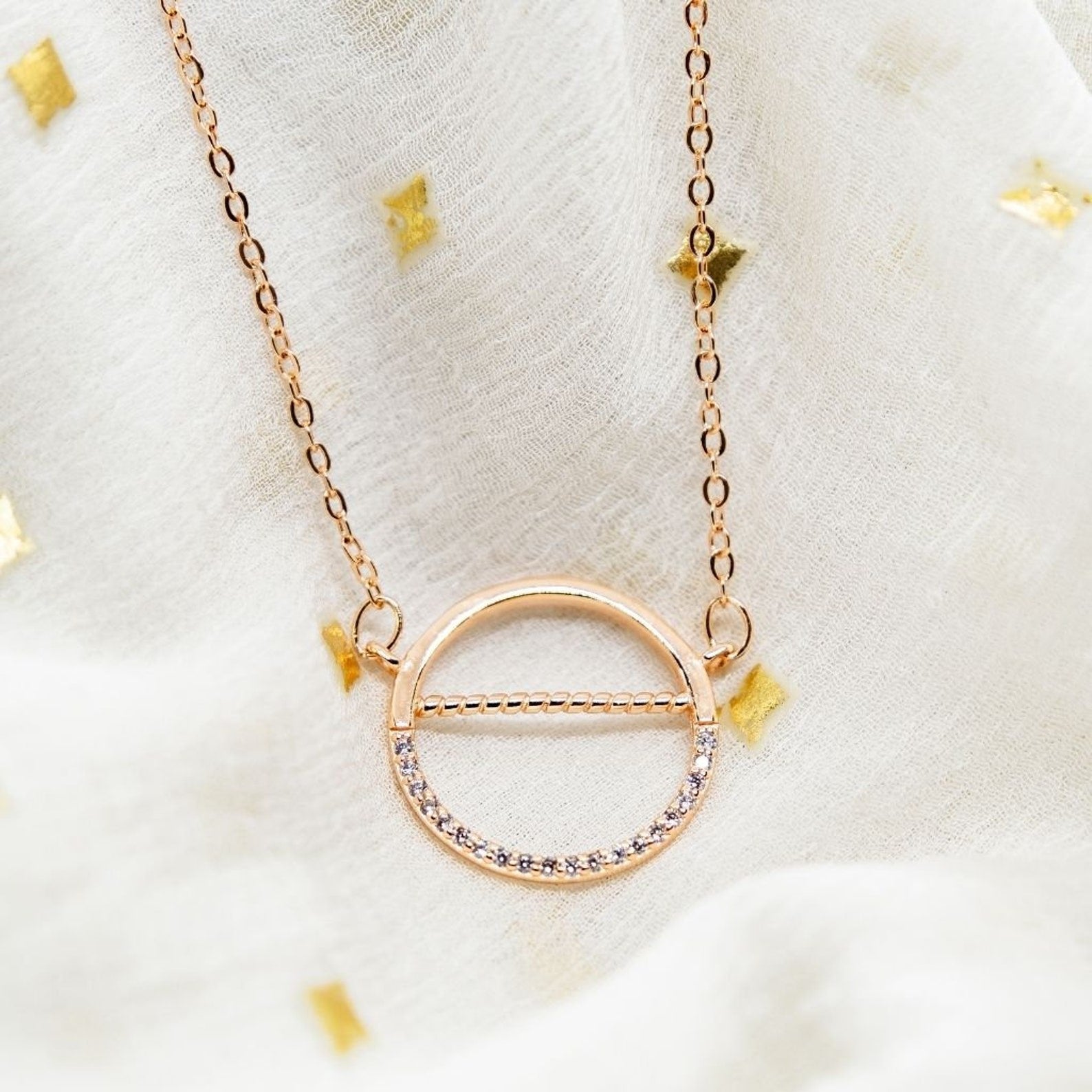 Hollow Circle Necklace