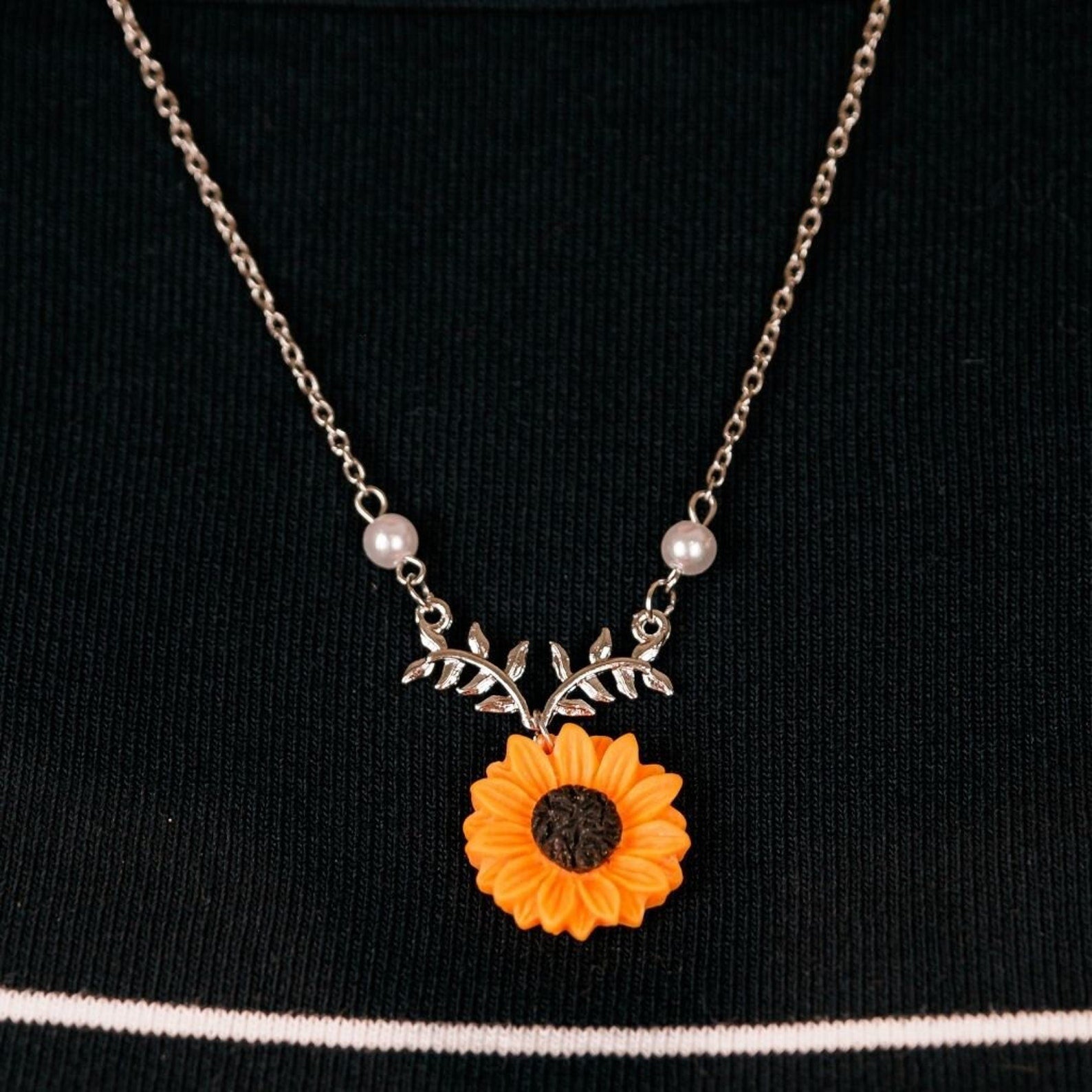 Sunflower Charm Pearl Daisy Flower Summer Beach Pendant Necklace