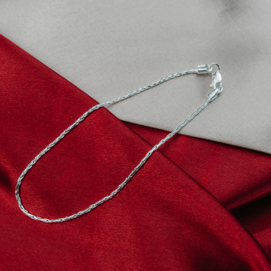 Slim sales silver chain