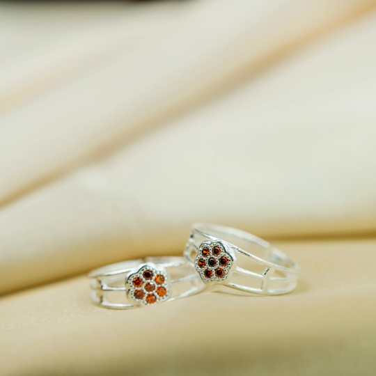 2 Pcs Pure Silver Red Colourful Stone Bohemian Midi Band Dainty Toe Ring — Boho Jewellery UK | The Colourful Aura