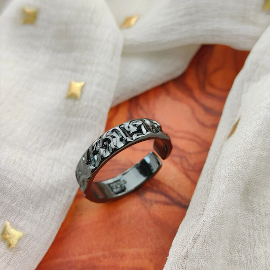 Adjustable Black Hammered Bohemian Midi Band BeachToe Ring