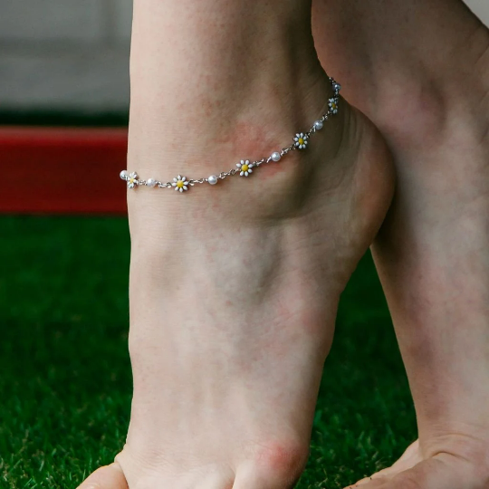 Silver White Daisy Pearl Anklet