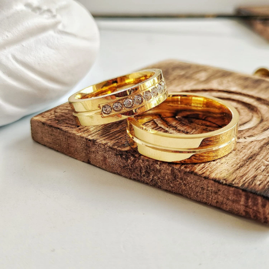 Gold Couple Wide Zircon Promise Band Ring Set