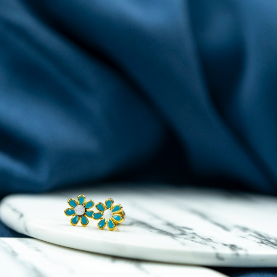 Green Stainless Steel Colourful Daisy Summer Floral Sun Flower Minimalist Stud (Close-up Detail) | The Colourful Aura