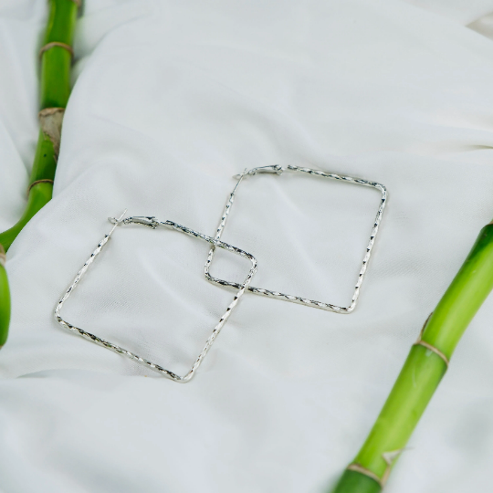 Silver Large Hammered Square Geometric Large Dainty Threader Statement Hoop (Close-up Detail) | The Colourful Aura