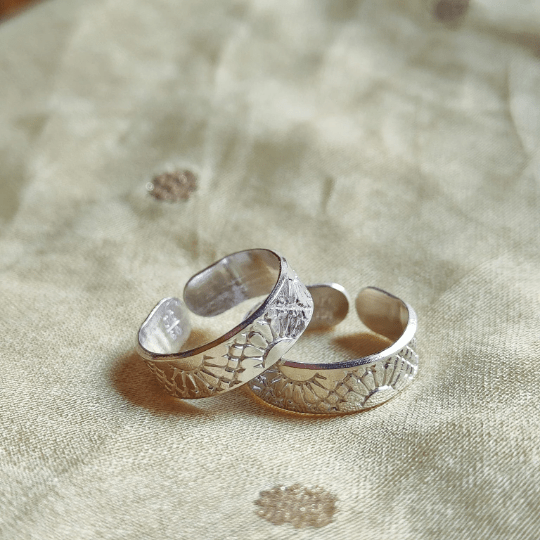 Tree Leaves Silver Toe Ring