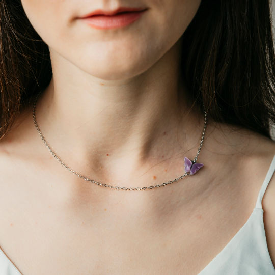 Sideways pendant necklace deals